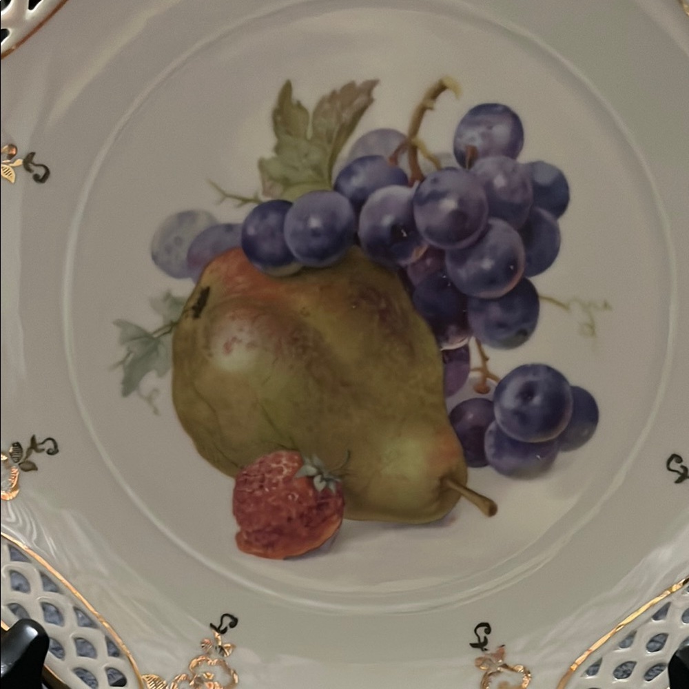 Schwarzenhammer Bavaria Germany Reticulated Fruit Plate - Picture 2 of 5